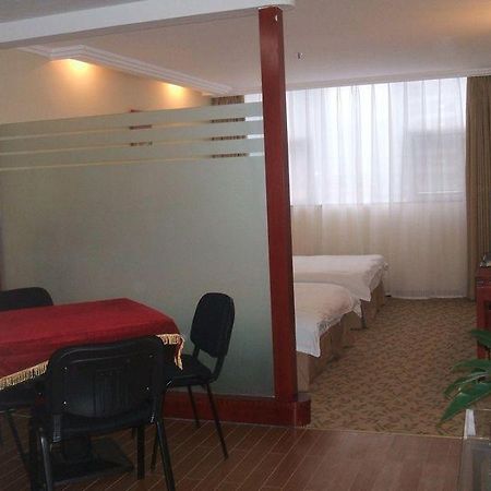 Greentree Inn Guiyang Penshuichi Business Hotel Exterior foto