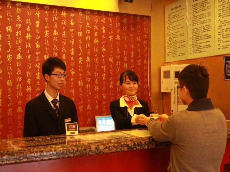 Greentree Inn Guiyang Penshuichi Business Hotel Exterior foto