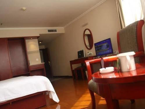 Greentree Inn Guiyang Penshuichi Business Hotel Exterior foto